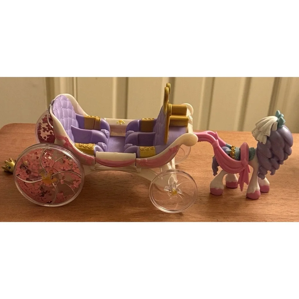 Happy Places Shopkins Wedding Horse‎ & Carriage